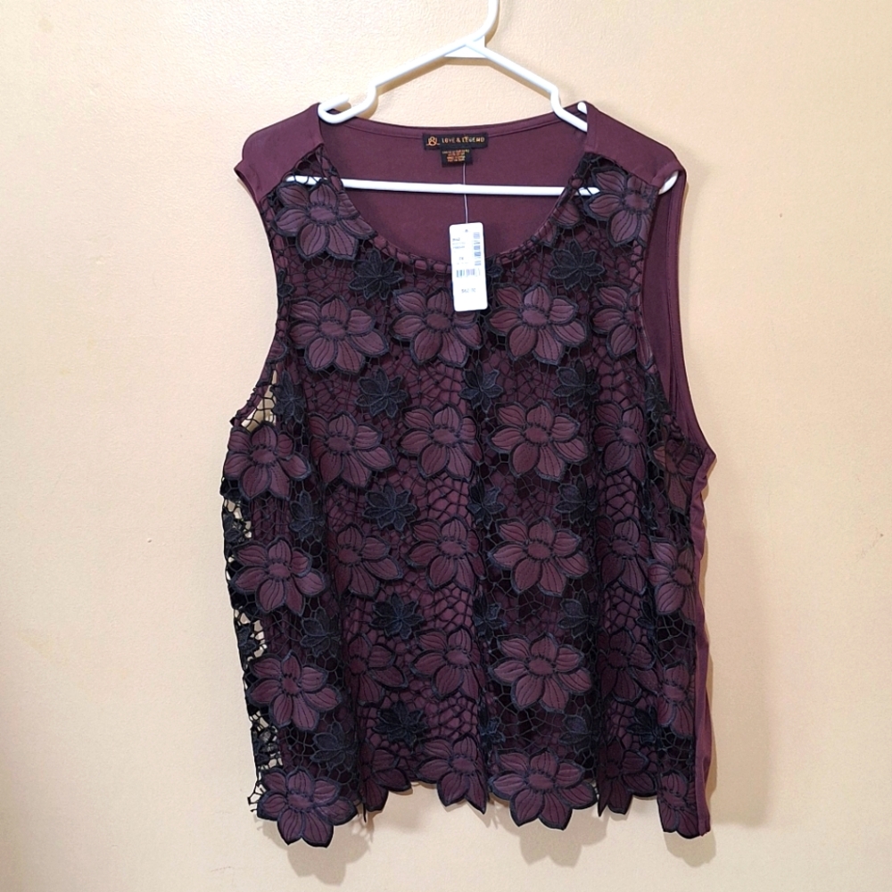 NWT Love & Legend Floral Applique Tank Top